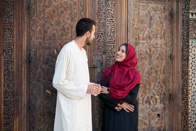 رمضان هو شهر الصبر والصدقة، ومن الأفضل أن نبدأ به من الزوجة!